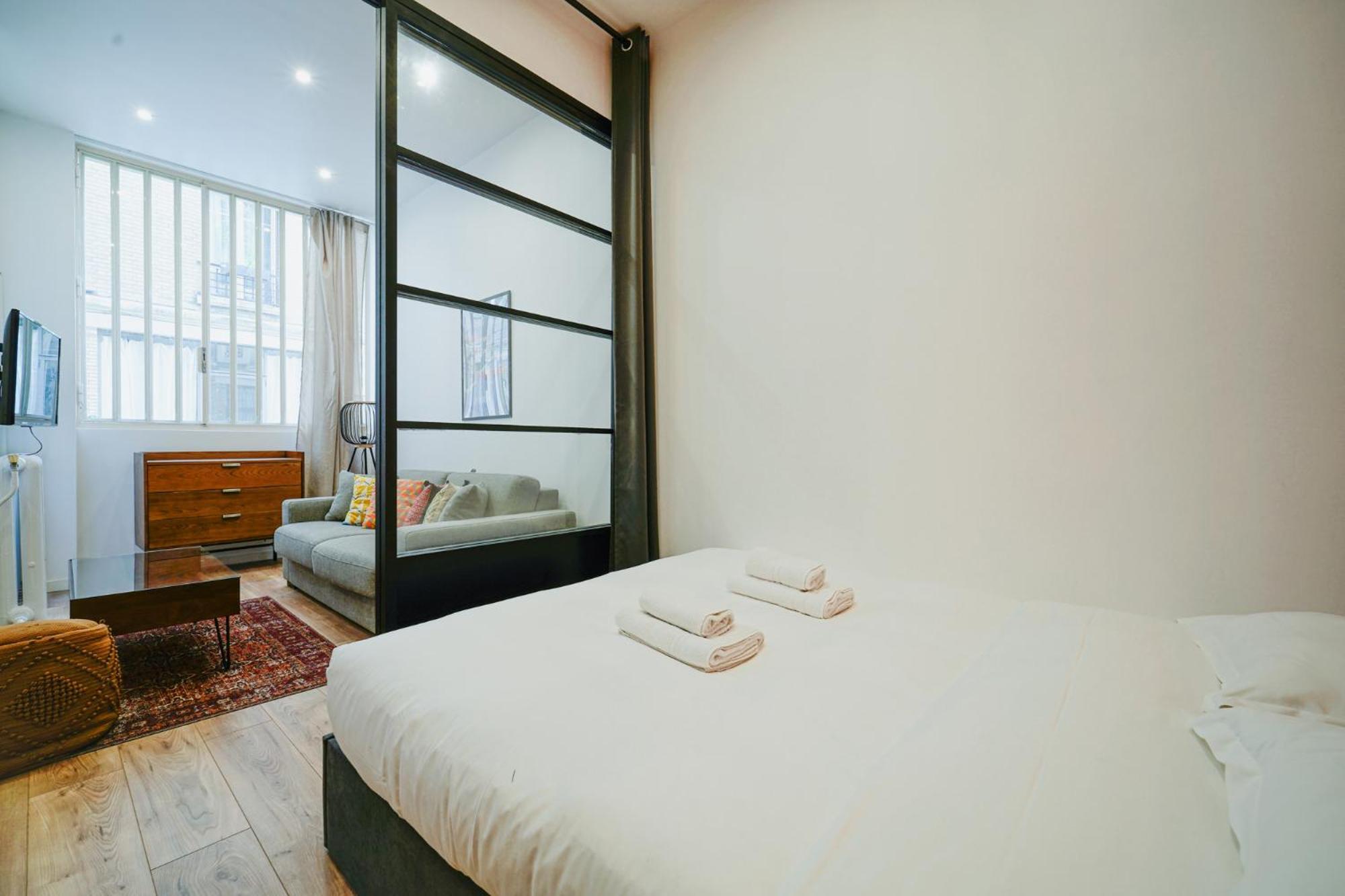 Parisuites Canal Saint Martin Design & Luxe & Cosy * Parijs